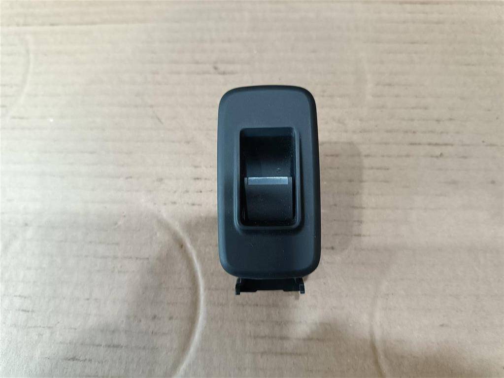 кнопка стеклоподъемника двери Jaguar XE 1 поколение X760 2015, 2.0 л., дизель, АКПП, передний привод, GX7314717AC, GX7314717AC, T2H3235 - фото №1