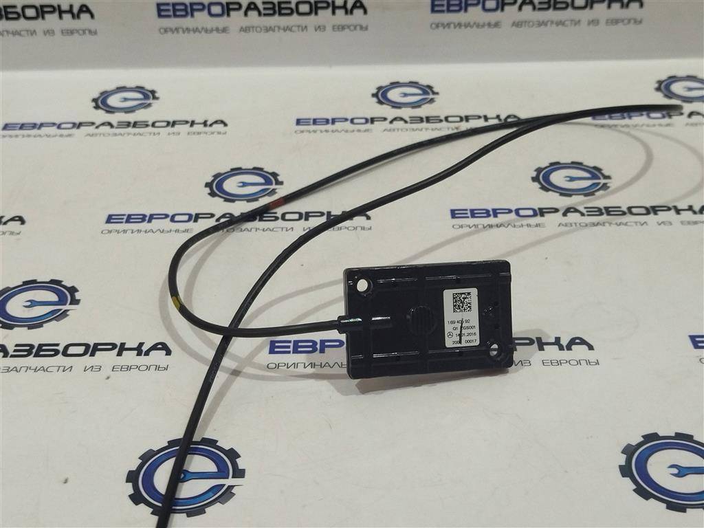 антенна Mercedes-Benz GLE Coupe C292 2016, 3.0 л., дизель, АКПП, передний привод, A16940592 - фото №1