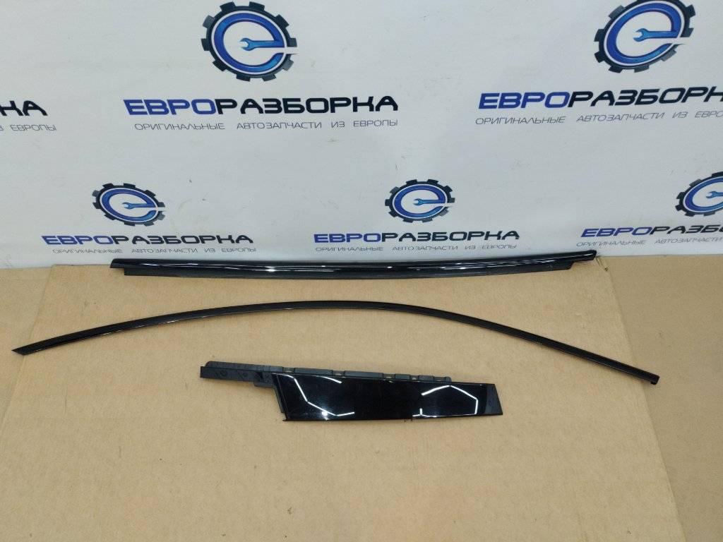 молдинг крыла BMW 1 серия F40 2021, 2.0 л., бензин, АКПП, хетчбэк 5 дв., правый руль, 51137452421, 7452421 - фото №1