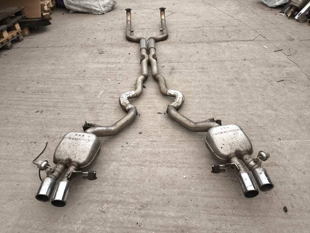 Выхлоп глушитель BMW M6 Gran Coupe F06 2014, 4.4 л., i, S63 B44 B, бензин, АКПП, silverstone metallic a29, купе, правый руль, 18307845472, 7845472 - фото №1