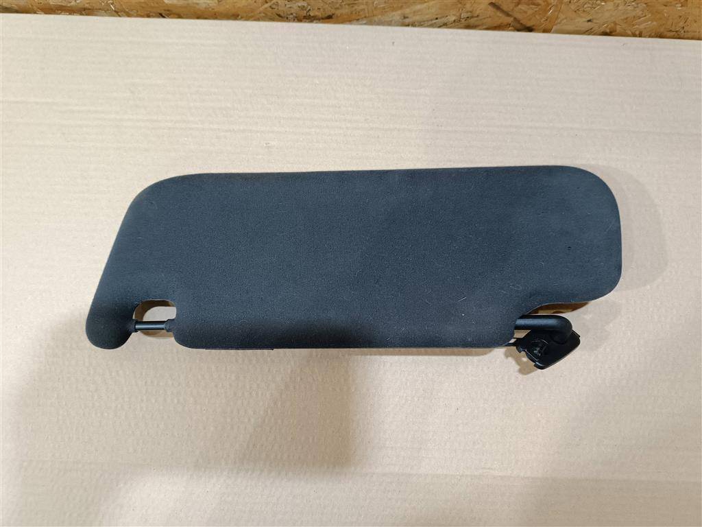 козырек солнцезащитный Maserati Levante 1 поколение M161 2017, 3.0 л., дизель, АКПП, передний привод, 670047387, 670096838, 06700968380, 572007960010, 670024688, 670047387, 670048029 - фото №1