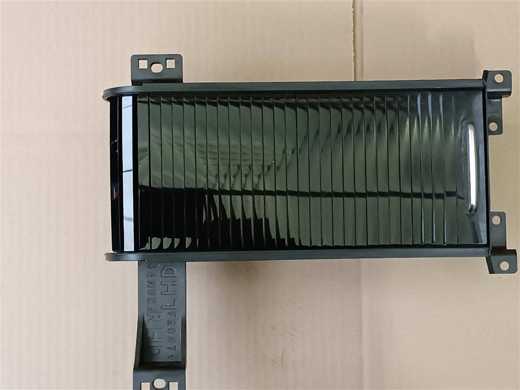 подстаканник Jaguar F-Pace 1 поколение X761 2018, 3.0 л., дизель, АКПП, передний привод, T2H3071, GX63F048196, GX63F048196AA - фото №1