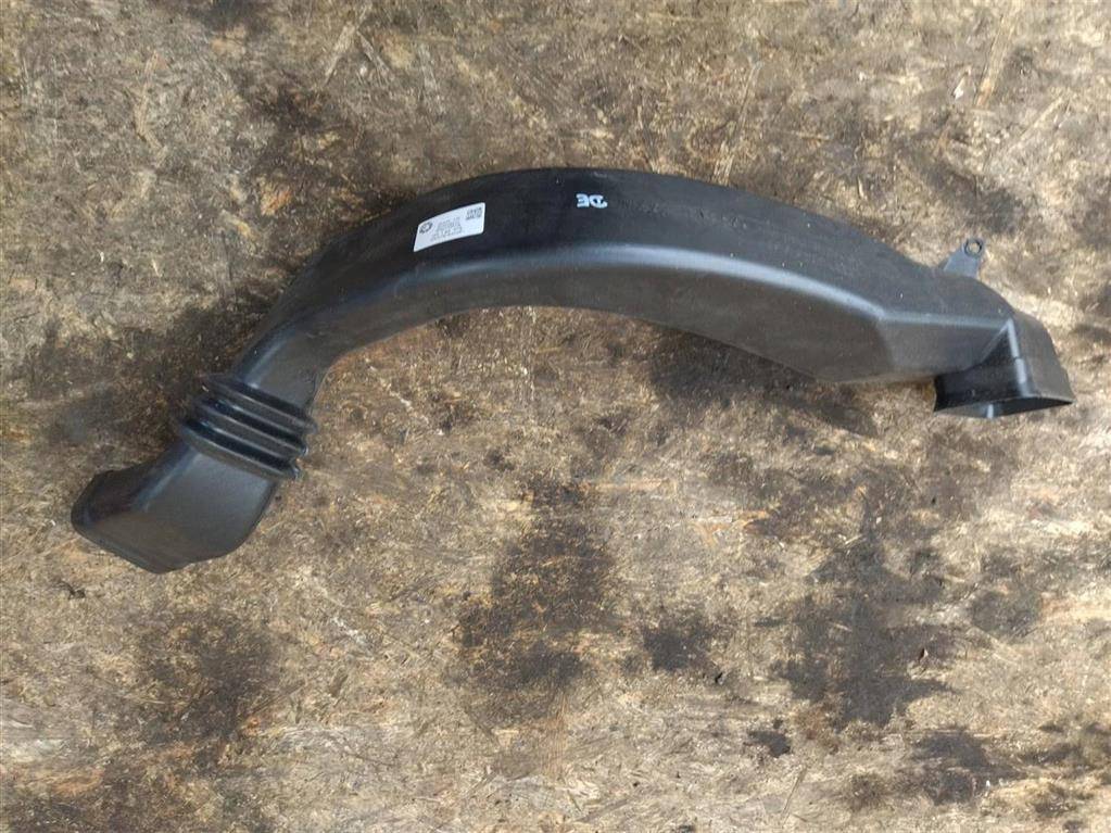 воздуховод (дефлектор) радиатора Audi R8 42 2008, 4.0 л., TFSI, бензин, АКПП, купе, передний привод, 424819656, 424819656, C60021R - фото №1