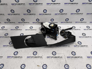 ремень безопасности Land Rover Range Rover 4 поколение L405 2015, 4.4 л., дизель, АКПП, полный привод, правый руль, DPLA611B08HD8PVJ