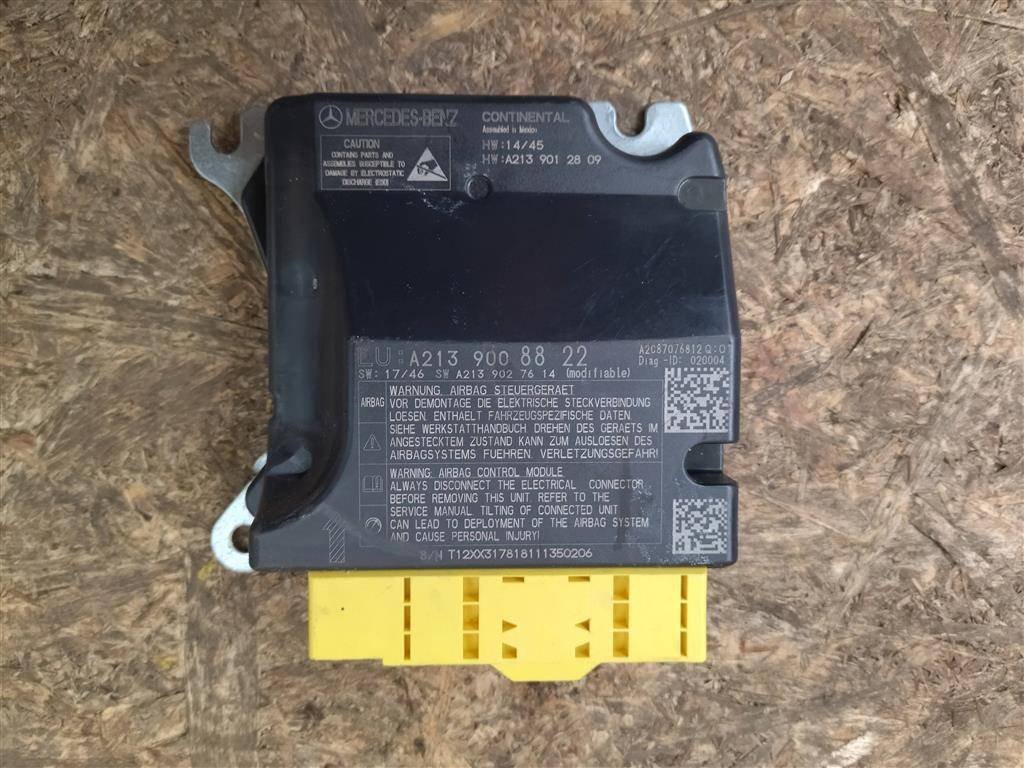блок AirBag Mercedes-Benz E-Класс W213/S213/C238/A238 W213 2017, 2.0 л., CDi, дизель, АКПП, задний привод, A2139008822, A2139004325, A2139007005, A2139007220, A2139007420, A2139009022, A2139007105, A2139008822 - фото №1