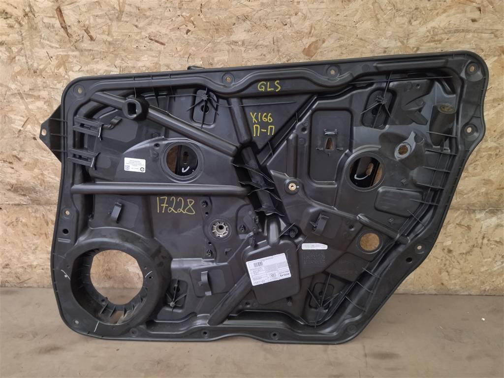 стеклоподъемник передний правый Mercedes-Benz GLS-Класс X166 2018, 3.0 л., CDi, дизель, АКПП, передний привод, A1667201202, A1667201202 - фото №1