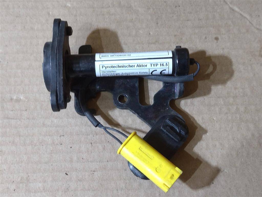 пиропатрон петли капота BMW X6 F16 2015, 3.0 л., D, N57 D30 C, дизель, АКПП, внедорожник 5 дв., полный привод, 51237326020, 51237326021 - фото №1