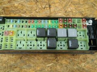 блок предохранителей Land Rover Range Rover Sport 2 поколение L494 2017, 3.0 л., дизель, АКПП, передний привод