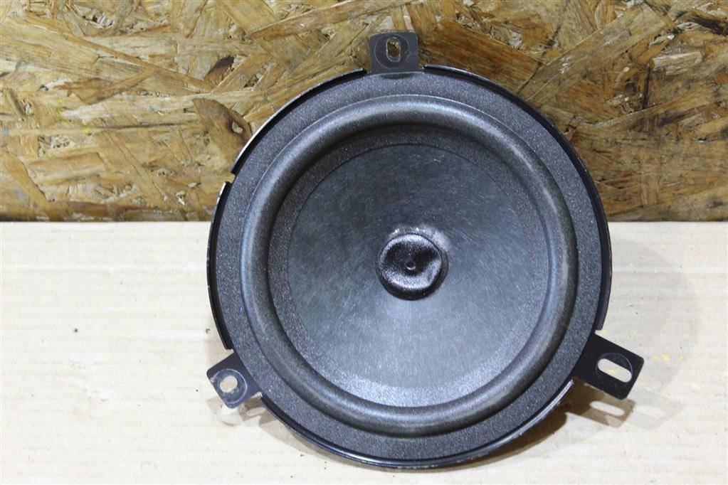 динамик высокочастотный (пищалка) Maserati Levante 1 поколение M161 2017, 3.0 л., дизель, АКПП, передний привод, 670037288, 670037288 - фото №1