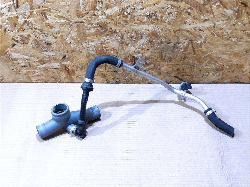 патрубок (трубопровод, шланг) BMW M3 E90/E92/E93 E90 2010, 4.0 л., i, S65 B40 A, бензин, АКПП, седан, задний привод, правый руль, 13417838259, 13417838260 - фото №1