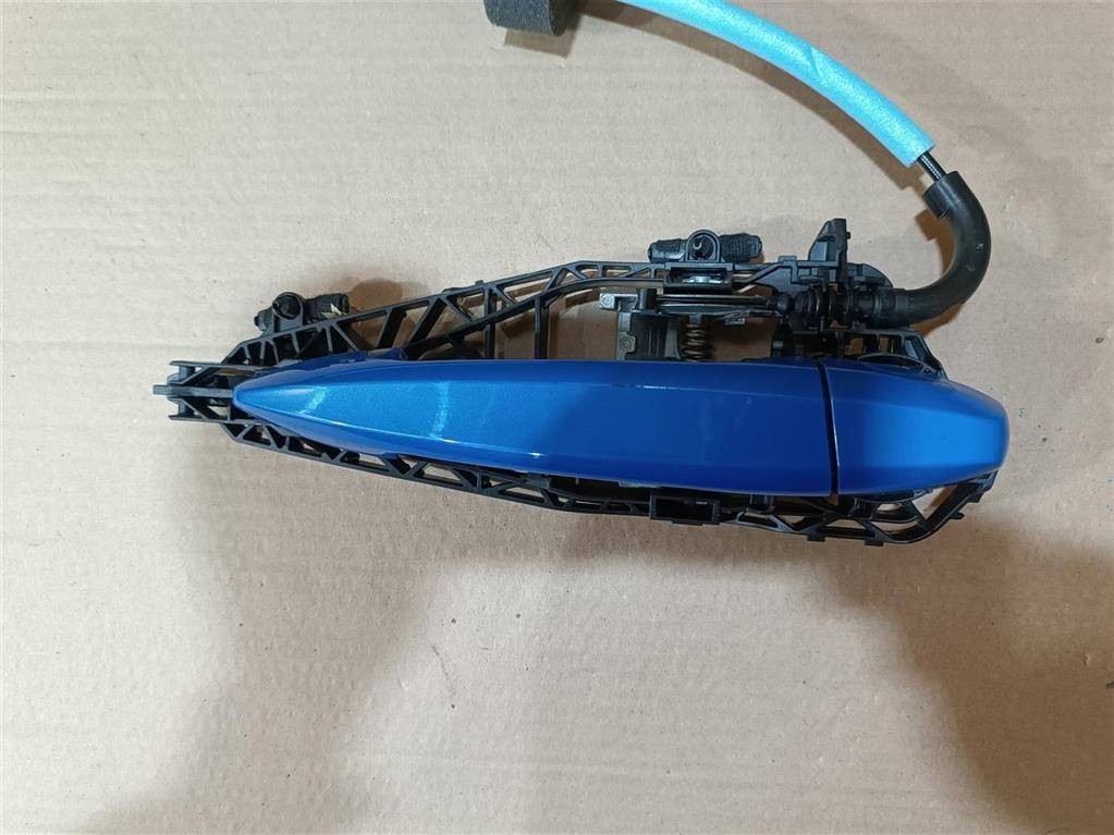 ручка наружная задняя правая BMW X2 F39 2021, 2.0 л., бензин, АКПП, полный привод, правый руль, 51217396306, 51217396307 - фото №1