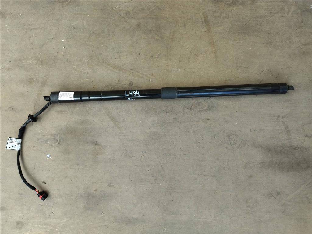 активатор замка багажника Land Rover Range Rover Sport 2 поколение L494 2017, 3.0 л., дизель, АКПП, передний привод, LR044161, LR104909, LR126173, LR159597, LR165919, CPLA70354BE, CPLA70354BF, CPLA70354BG, LR104909, CPLA70354BH - фото №1