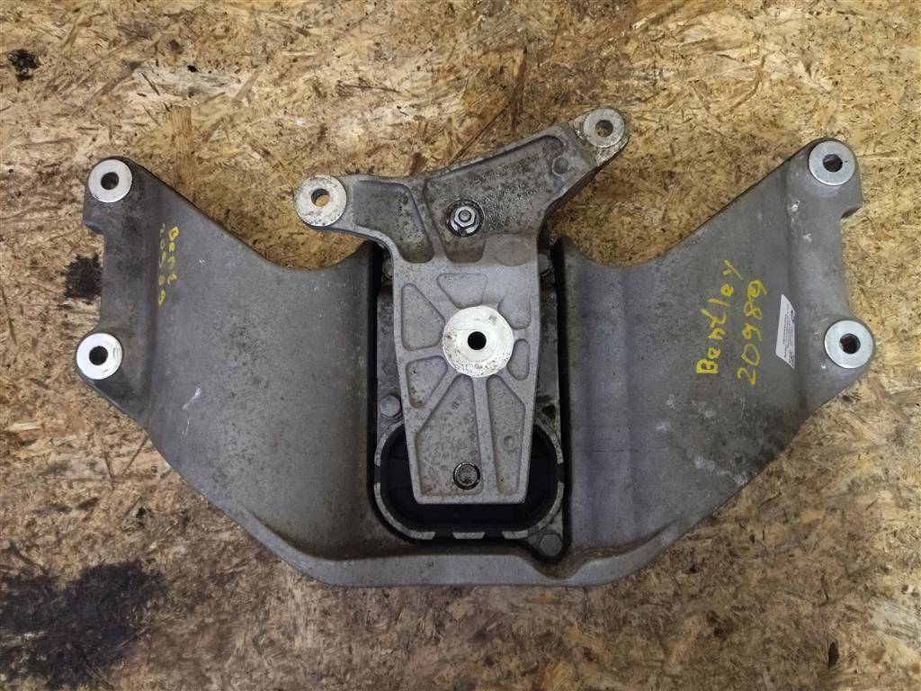 кронштейн КПП Bentley Continental GT 2 поколение 2015, 4.0 л., TFSI, бензин, АКПП, передний привод, 3W0399115, 3W0399115, 3W0399115A, 3W0399115C - фото №1