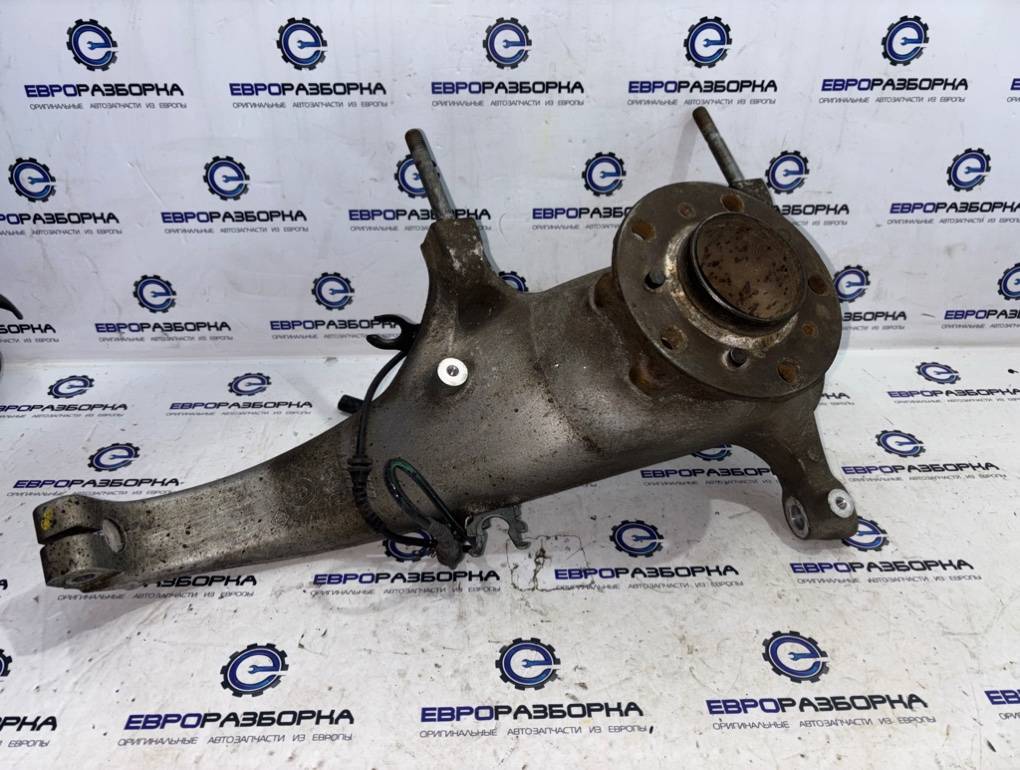 кулак задний правый BMW M6 Gran Coupe F06 2014, 4.4 л., i, S63 B44 B, бензин, АКПП, silverstone metallic a29, купе, правый руль, 31212284053, 2284053 - фото №1