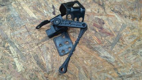 датчик дорожного просвета Land Rover Range Rover Sport 2 поколение L494 2017, 3.0 л., дизель, АКПП, передний привод, CPLA3D026BA, LR033257, CPLA3D026BA - фото №1