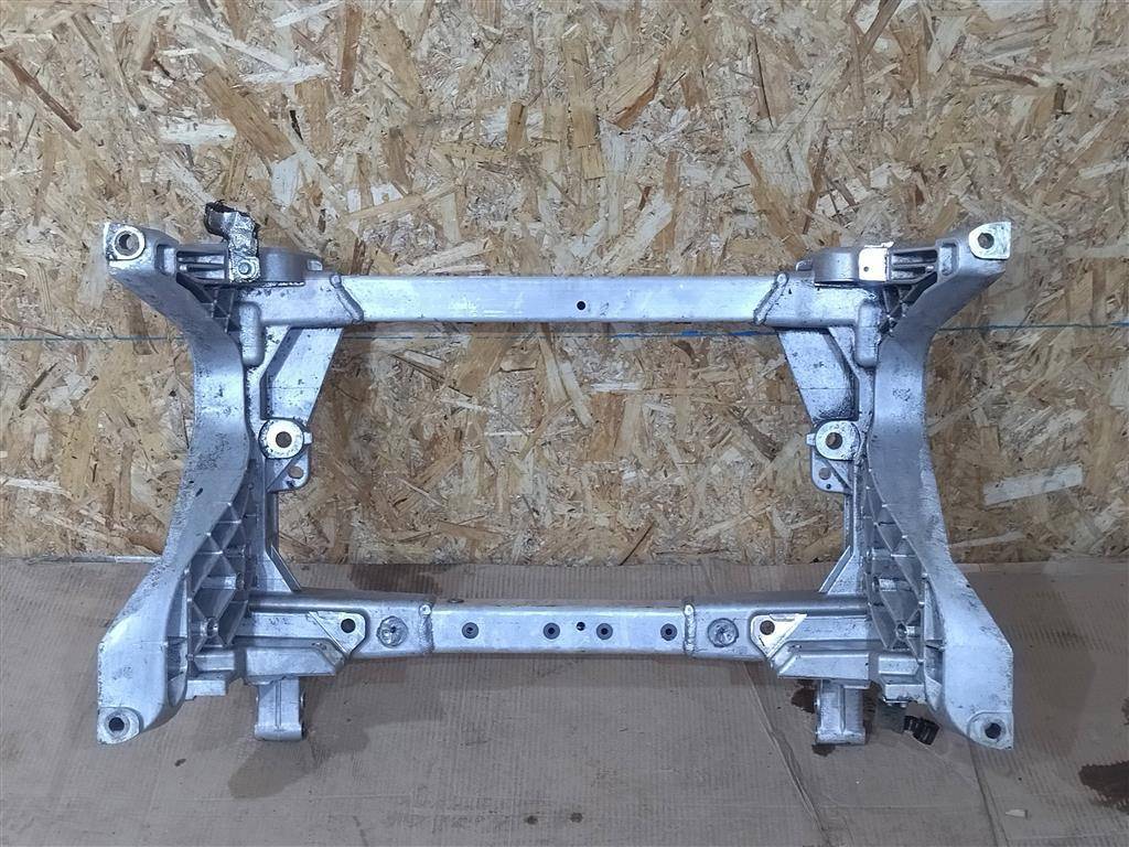 балка подвески передняя (подрамник) Maserati Levante 1 поколение M161 2017, 3.0 л., дизель, АКПП, передний привод, 670034761, 670101121 - фото №1