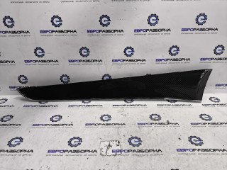 накладка двери (крышки) багажника Bentley Bentayga 1 поколение [рестайлинг] 4V1 2023, 4.0 л., TFSI, DCU, бензин, АКПП, темно-зеленый перламутр, внедорожник 5 дв., полный привод, правый руль, 36A867329