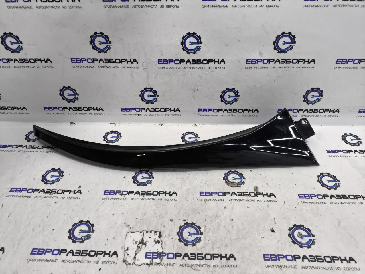 накладка двери (крышки) багажника Maserati Levante 1 поколение M161 2019, 3.0 л., бензин, АКПП, 670111580 - фото №1