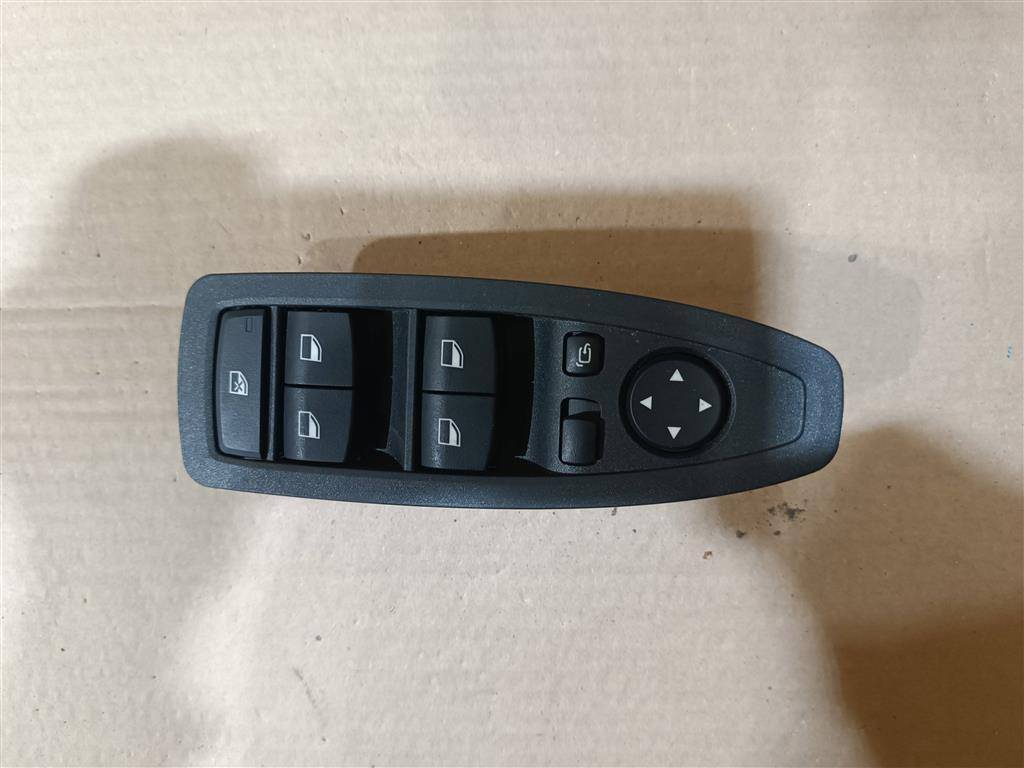 блок управления стеклоподъемниками BMW X2 F39 2021, 2.0 л., бензин, АКПП, полный привод, правый руль, 61319362116, 61319297349, 9297349, 9362116, 61319362116 - фото №1
