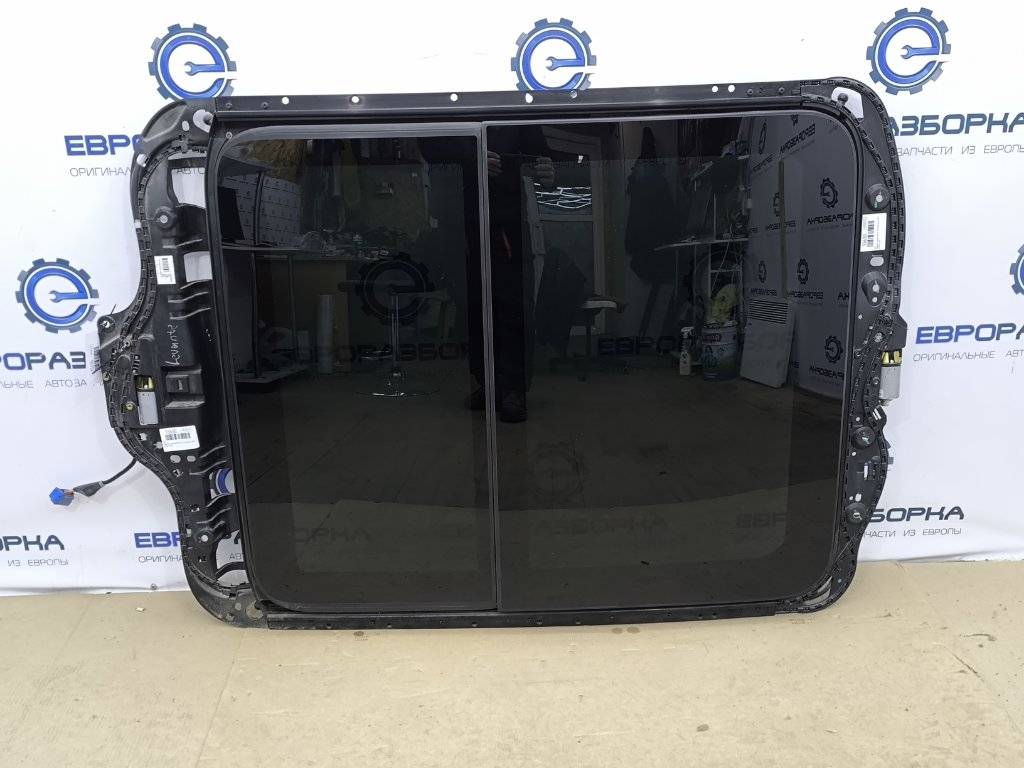 люк Maserati Levante 1 поколение M161 2017, 3.0 л., дизель, АКПП, передний привод, 670075388, 670140682 - фото №1