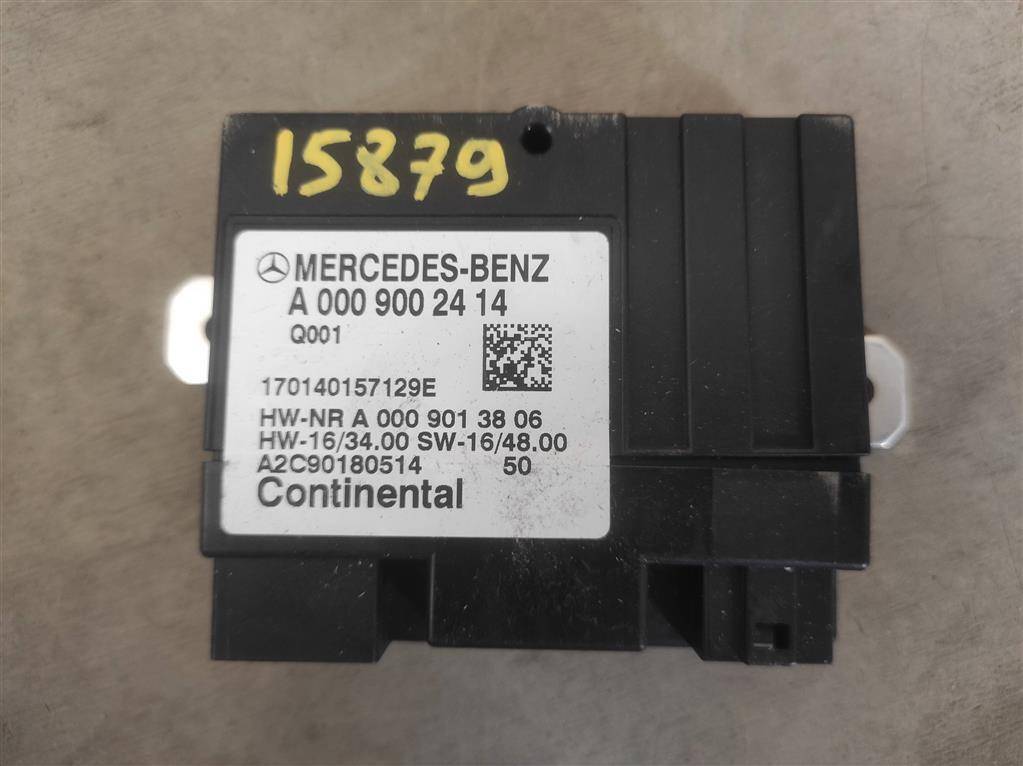 блок управления топливным насосом Mercedes-Benz GLC-Класс X253/C253 2017, 3.0 л., бензин, АКПП, передний привод, A0009002414, A0009002414, A0009002218, A0009007010, A0009007813, A0009013806, A0009006612 - фото №1