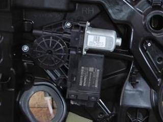 моторчик стеклоподъемника Volvo XC90 2 поколение 2018, 2.0 л., дизель, АКПП, передний привод, 89, 31674760, 31674760