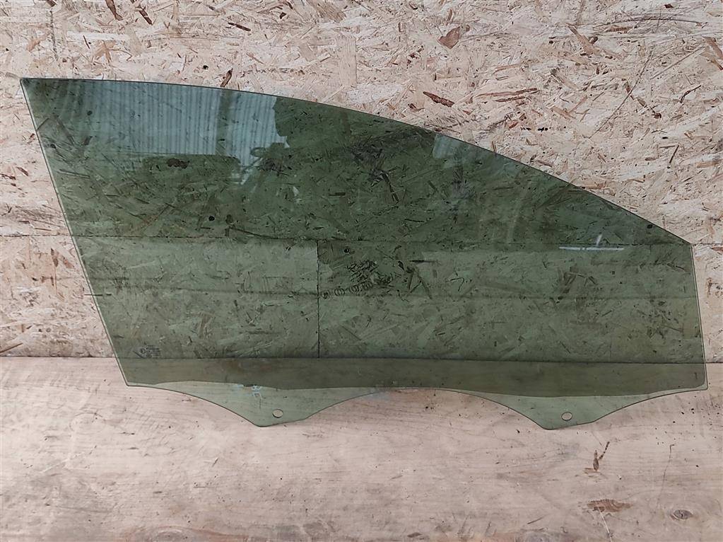 стекло двери передней правой Audi Q7 4L 2007, 3.0 л., TDi, дизель, АКПП, передний привод, 4L0845022, 4L0845022 - фото №1