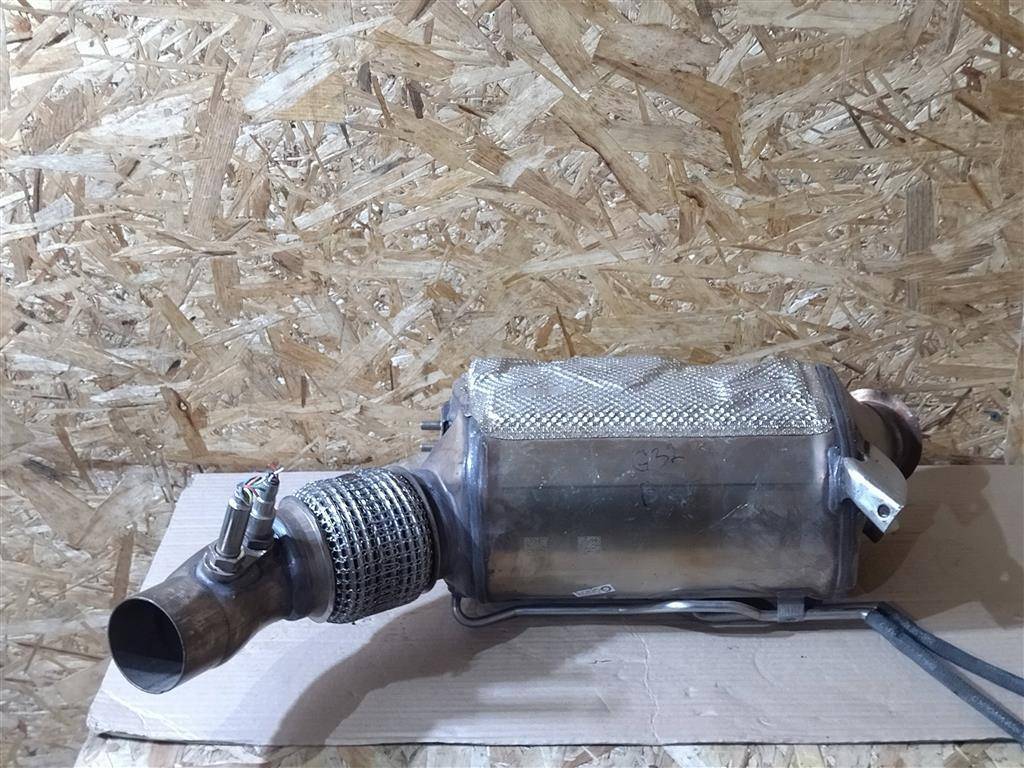 катализатор BMW 6 GT G32 2019, 2.0 л., дизель, АКПП, задний привод, 18328587749, 18328587750 - фото №1