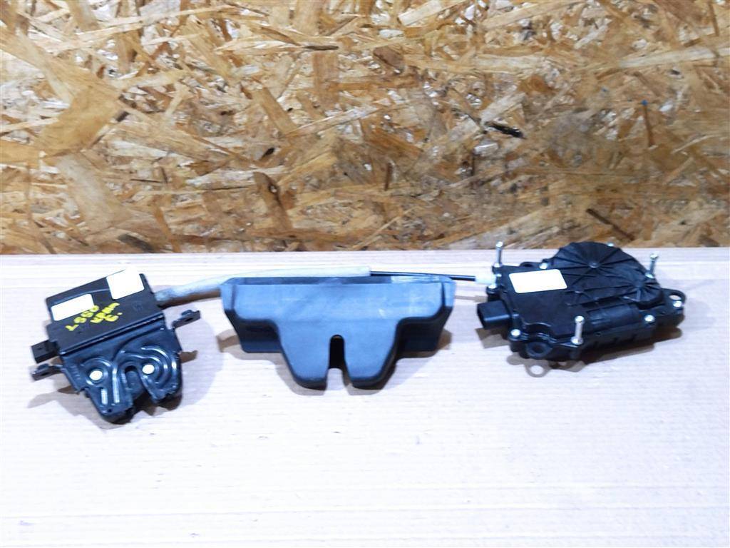 замок багажника Land Rover Discovery Sport 1 поколение L550 2019, 2.0 л., дизель, АКПП, передний привод, FK72442A66AC, FK72442A66AC, LR085285, LR088571 - фото №1