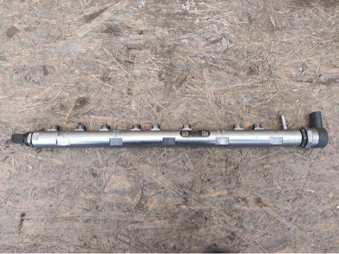 топливная рампа BMW X5 E70 2010, 4.0 л., АКПП, передний привод, 135, 7805423, 7805423 - фото №1