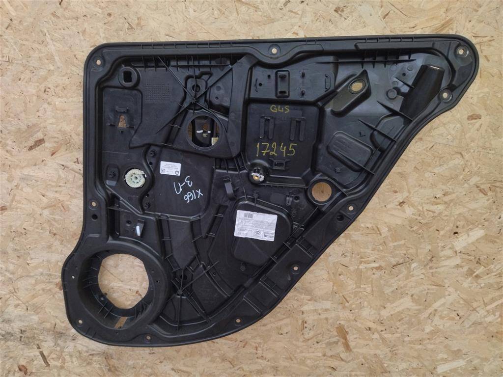 стеклоподъемник задний правый Mercedes-Benz GLS-Класс X166 2018, 3.0 л., CDi, дизель, АКПП, передний привод, A1667309001, A1667309001 - фото №1