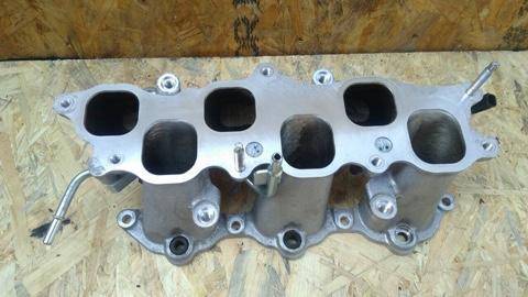 коллектор впускной Lexus GS 4 поколение 2013, 3.0 л., бензин, АКПП, передний привод, 17111-31210, 1711131210 - фото №1