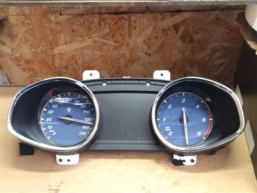 щиток приборов (приборная панель) Maserati Quattroporte 6 поколение 2014, 3.0 л., дизель, АКПП, передний привод, 670030598, 5, 670030598 - фото №1