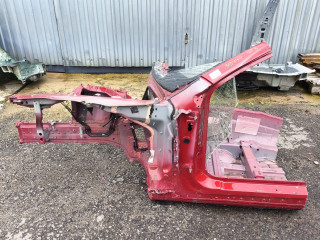 четверть передняя левая Bentley Continental GT 3 поколение 2023, 4.0 л., CVD, бензин, АКПП, красный, купе, полный привод, правый руль, 975803819Y, 975803441Y, 975805861A, 975804221C