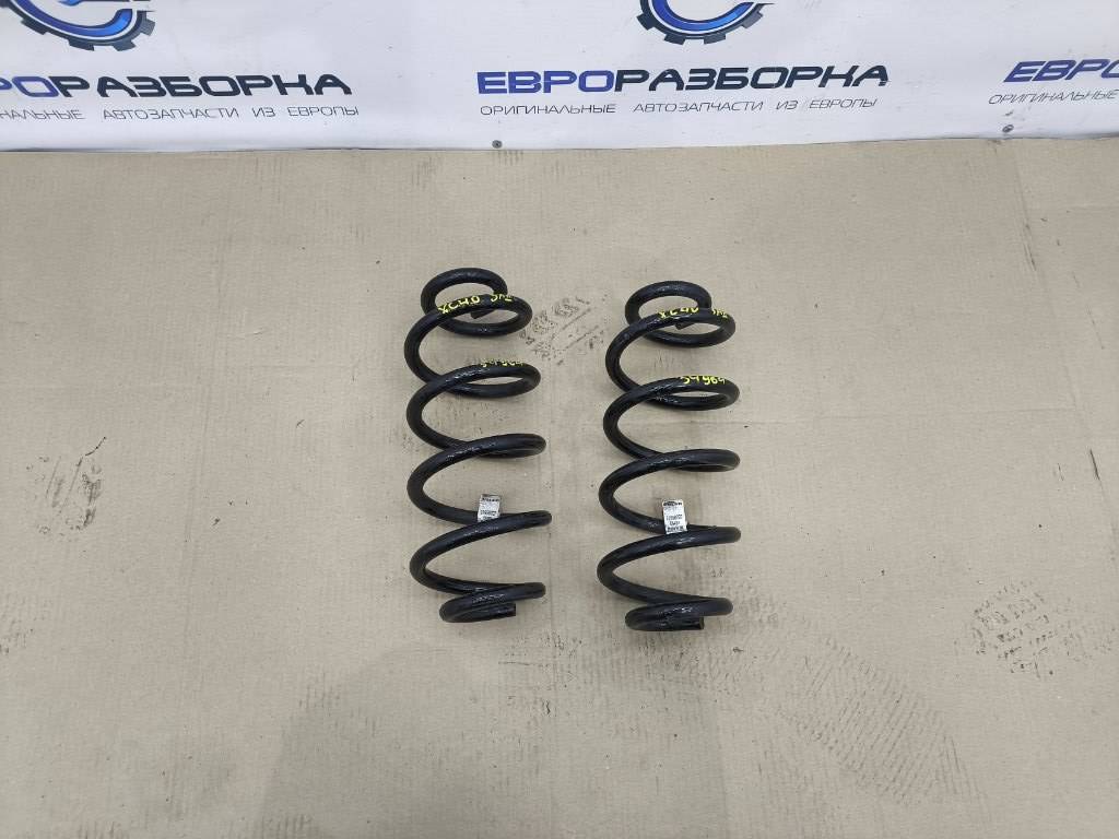 пружина задняя Volvo XC40 1 поколение 2020, 1.5 л., бензин, denim blue, правый руль, 31658707 - фото №1