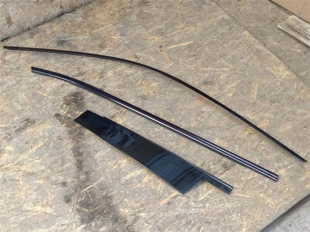 молдинг двери передней правой BMW X3 F25 2013, 2.0 л., дизель, АКПП, передний привод, 51337247796, 51337247796 - фото №1