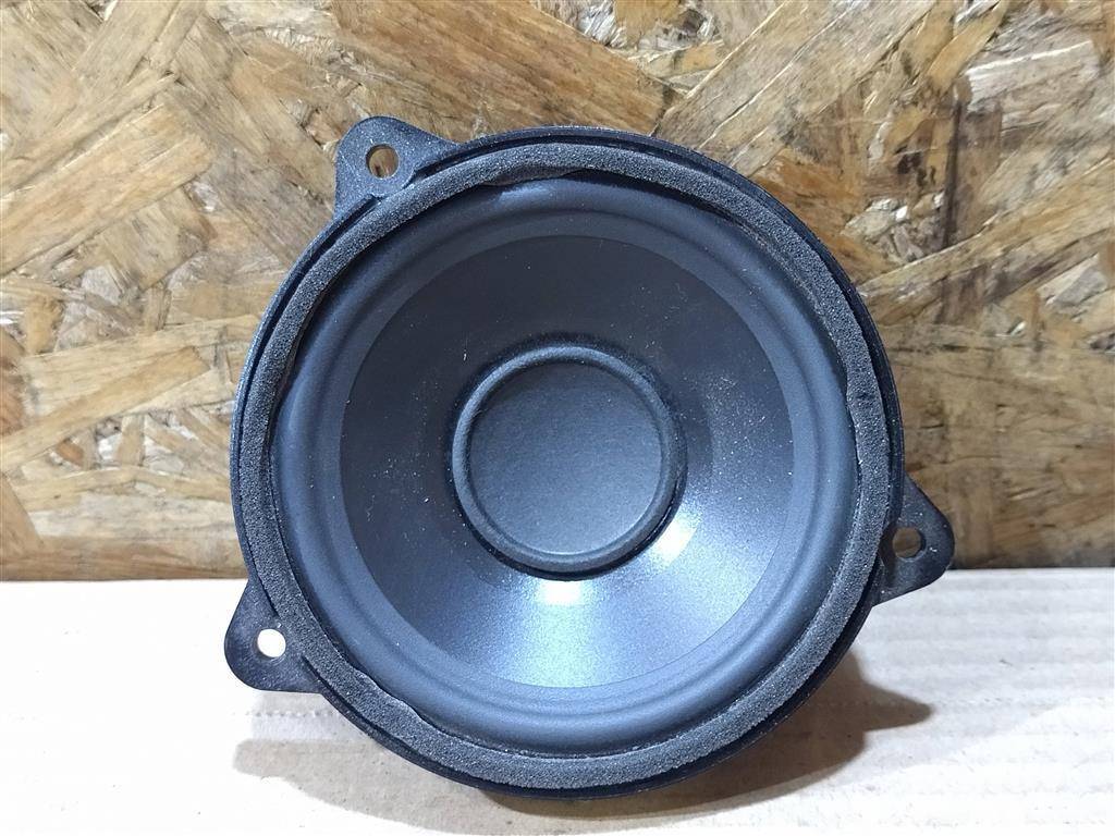 динамик высокочастотный (пищалка) Land Rover Range Rover 4 поколение L405 2016, 4.4 л., дизель, АКПП, полный привод, правый руль, BJ3218808BB, C2Z22816, LR025876, BJ3218808BB - фото №1