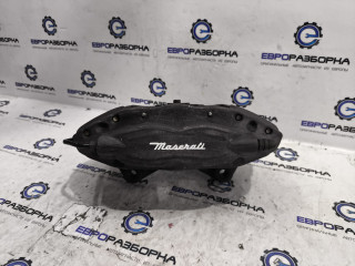 суппорт задний правый Maserati Ghibli 3 поколение [рестайлинг] 2018, 3.0 л., дизель, АКПП, 670039776