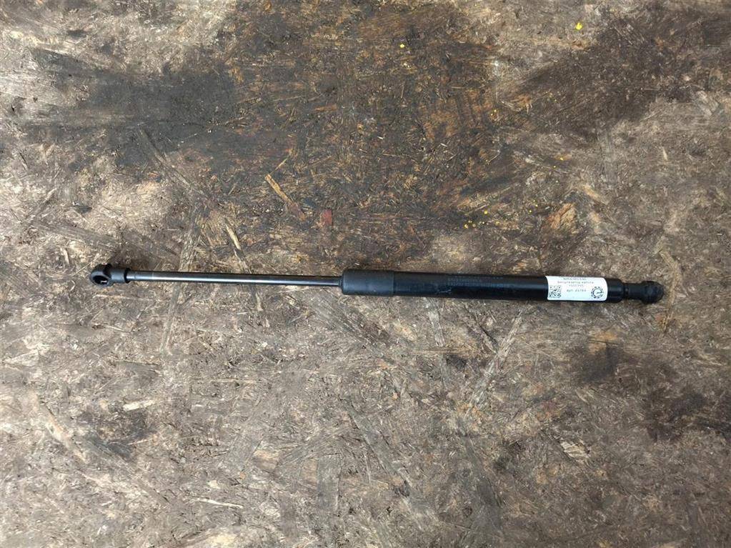 амортизатор капота BMW M3 E90/E92/E93 E90 2010, 4.0 л., i, S65 B40 A, бензин, АКПП, седан, задний привод, правый руль, 7900795, 7900795, 51237060550, 51237129190, 51237900795 - фото №1