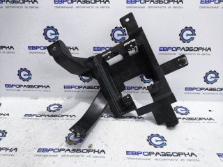 кронштейн (крепление) Bentley Bentayga 1 поколение [рестайлинг] 4V1 2023, 4.0 л., TFSI, DCU, бензин, АКПП, темно-зеленый перламутр, внедорожник 5 дв., полный привод, правый руль, 36A807125B