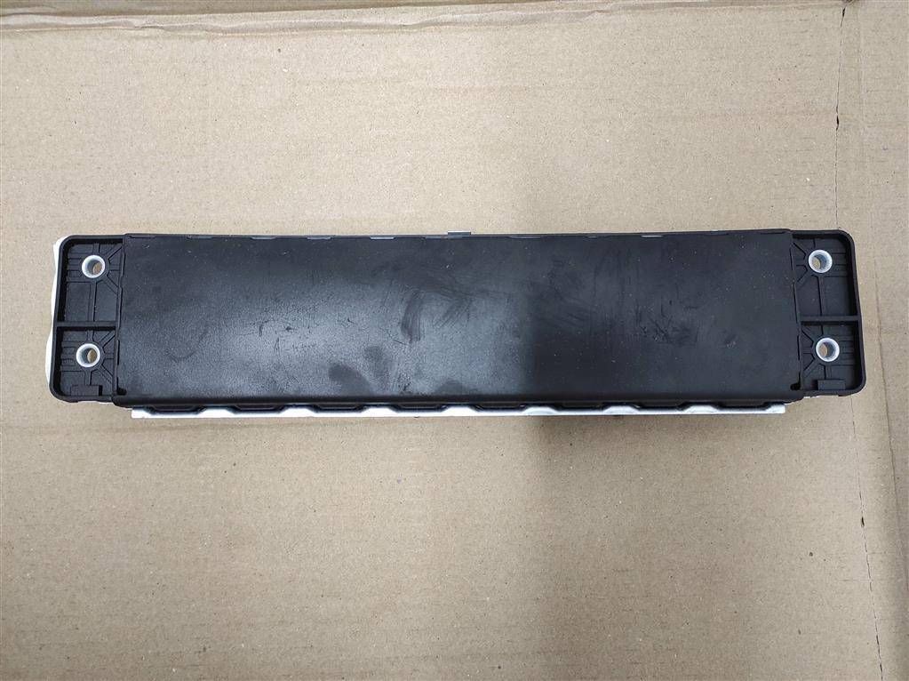 подушка безопасности коленная Volvo XC90 2 поколение 2018, 2.0 л., дизель, АКПП, передний привод, 31351335, 31351335, DMKAB1403, P031351335 - фото №1