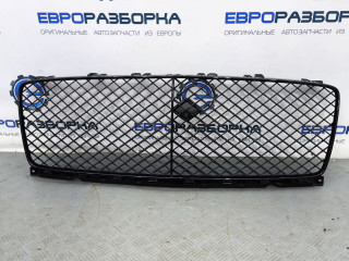 решетка радиатора Bentley Continental GT 3 поколение 2023, 4.0 л., CVD, бензин, АКПП, красный, купе, полный привод, правый руль, 3SD853667A