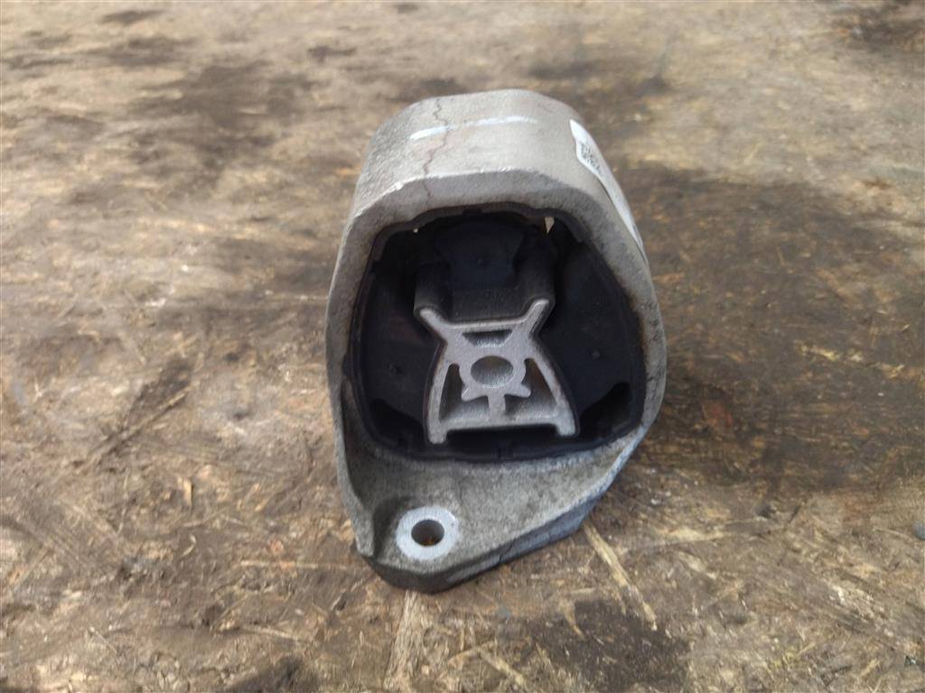 Подушка крепления ДВС Volvo XC90 2 поколение 2019, 2.0 л., дизель, АКПП, передний привод, 31480565, 31480565 - фото №1