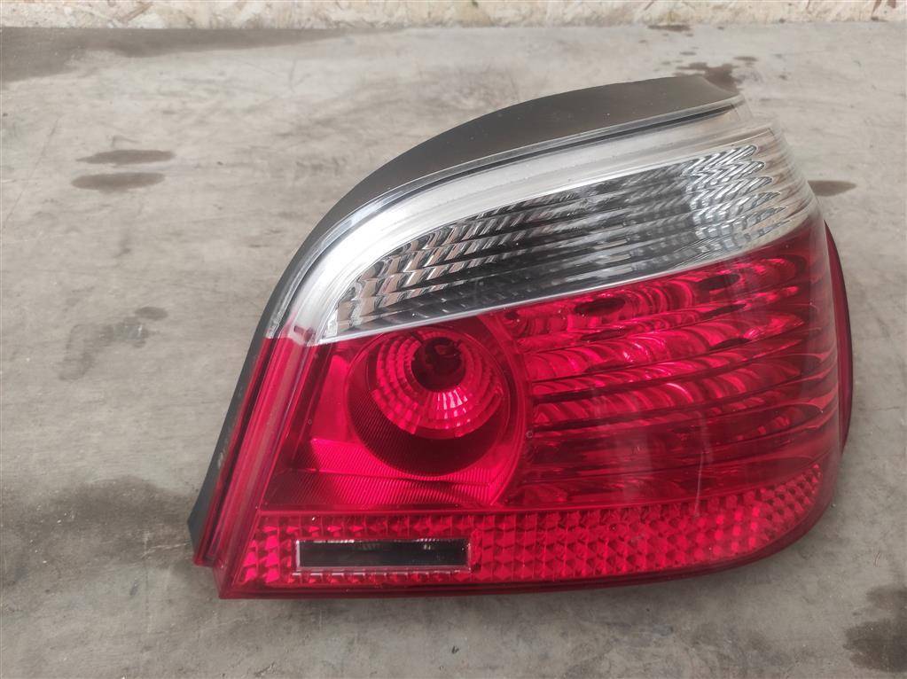 фонарь задний правый BMW 5 серия E60/E61 E60 2006, 2.5 л., бензин, АКПП, передний привод, 63217165738, 63217165738 - фото №1