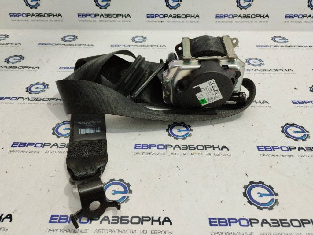 ремень безопасности Volvo XC40 1 поколение 2020, 1.5 л., бензин, denim blue, правый руль, 32149127 - фото №1