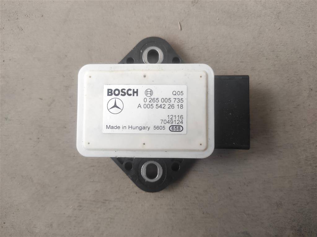 датчик ускорения Mercedes-Benz CLS-Класс C218/X218 W218 2012, 3.0 л., CDi, дизель, АКПП, передний привод, A0055422618, A0055422618, 0265005735, A0009059101 - фото №1