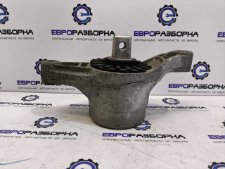 подушка крепления двигателя Maserati Levante 1 поколение M161 2019, 3.0 л., бензин, АКПП, 670003628