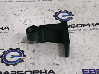 петля двери Bentley Bentayga 1 поколение [рестайлинг] 4V1 2023, 4.0 л., TFSI, DCU, бензин, АКПП, темно-зеленый перламутр, внедорожник 5 дв., полный привод, правый руль, 8S0833403A