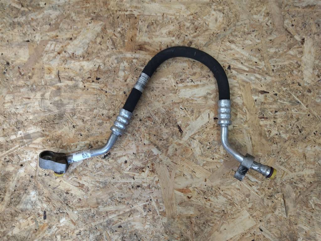 трубка кондиционера BMW M3 E90/E92/E93 E90 2010, 4.0 л., i, S65 B40 A, бензин, АКПП, седан, задний привод, правый руль, 645, 9122623, 9122623 - фото №1