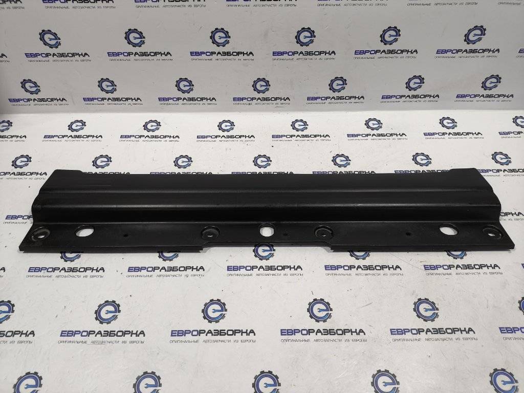 пластик Mercedes-Benz X-Класс 1 поколение 2018, 2.0 л., дизель, АКПП, черный, полный привод, правый руль, A4705053400, 214965XA0A - фото №1